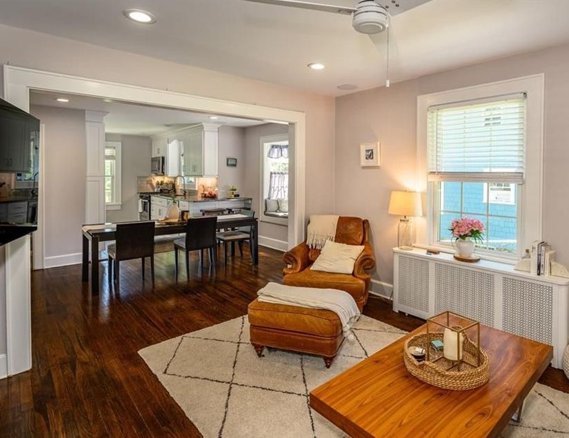 Knickerbocker Ave, Stamford, CT 06907, Foreclosure 429,000 3BD