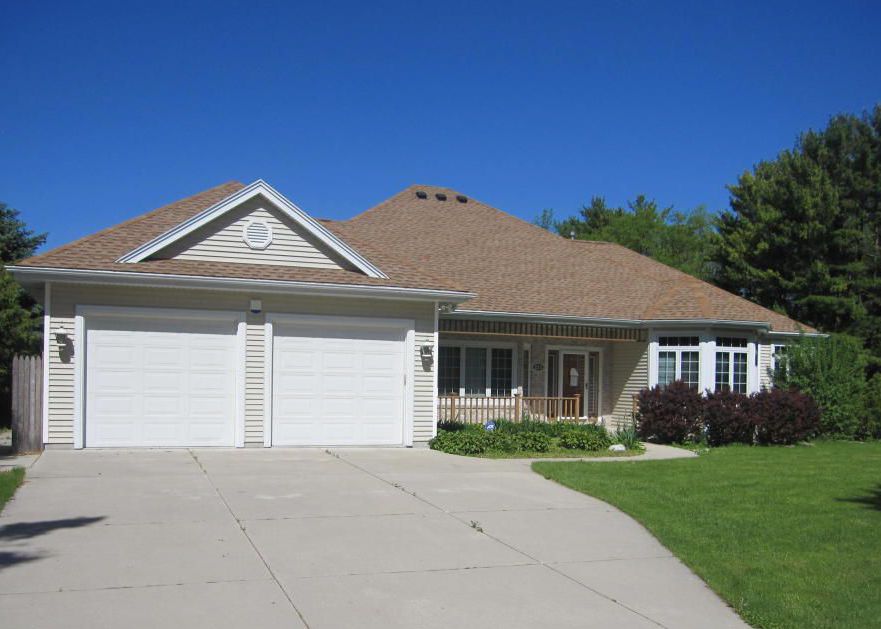 Park St, Adell, WI 53001, Foreclosure 176,000 3BD / 2BH