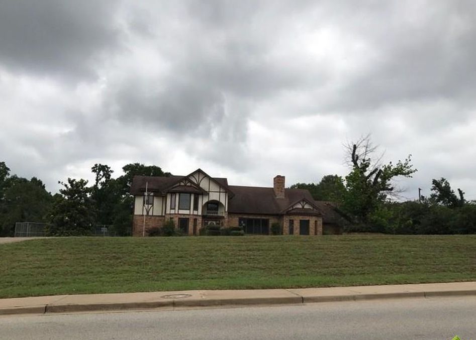 W Main St, Whitehouse, TX 75791, Foreclosure 261,000 4BD / 3.5BH