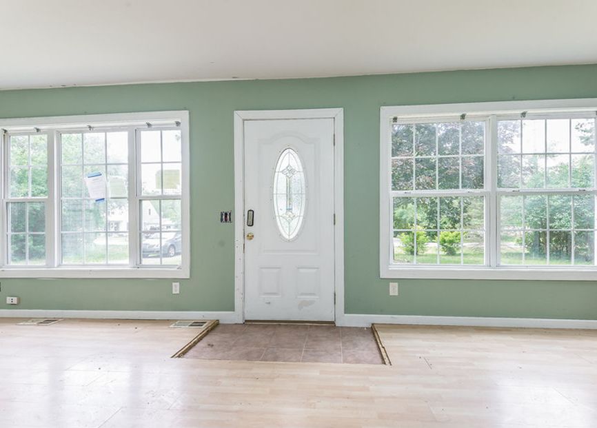 Woodland Ct, Ypsilanti, MI 48197, Foreclosure 95,000 3BD / 1BH