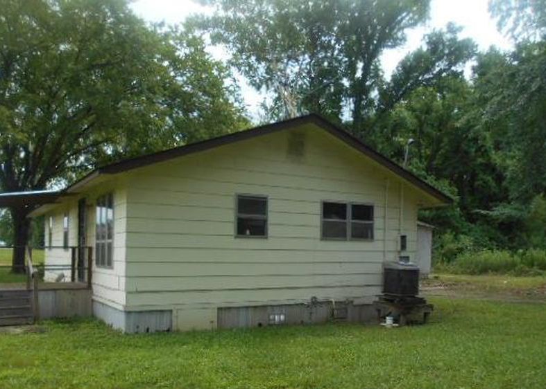Gray St, Benton, AR 72015, Foreclosure Call 3BD / 1BH Foreclosure