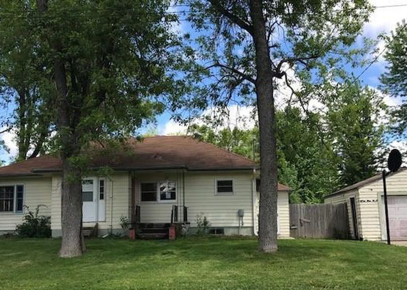 E Minnesota Ave, Steen, MN 56173, Foreclosure 30,000 3BD / 1BH