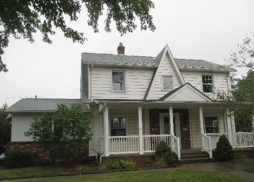 E 4th St, Ottawa, OH 45875, Foreclosure 63,000 4BD / 2BH