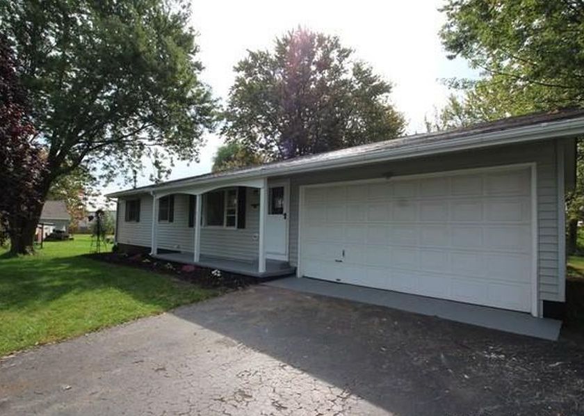 Upper Mountain Rd, Lockport, NY 14094, Foreclosure 139,900 3BD