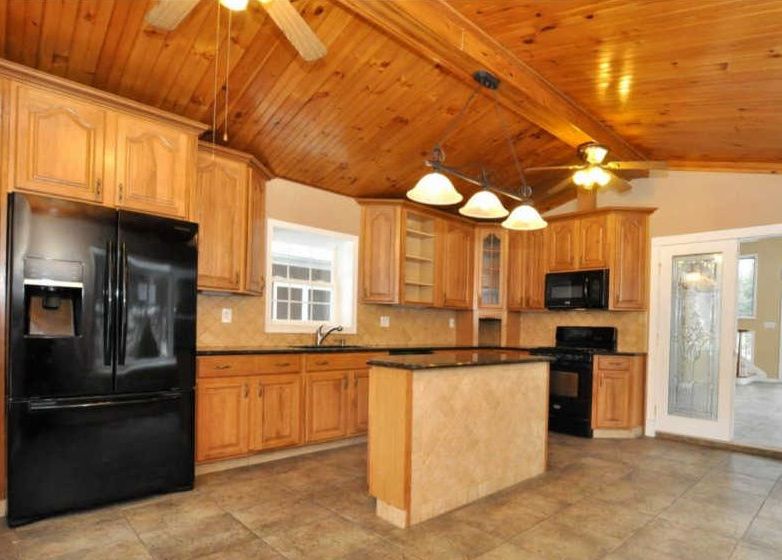 Church St, Lumberton, NJ 08048, Foreclosure 199,900 4BD / 3BH