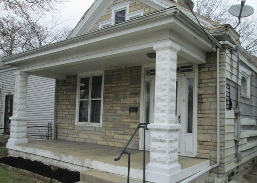 W Main St, Louisville, KY 40212, Foreclosure Call 2BD / 1BH