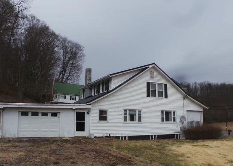 Hyndman Rd, Hyndman, PA 15545, Foreclosure 70,000 3BD / 2BH
