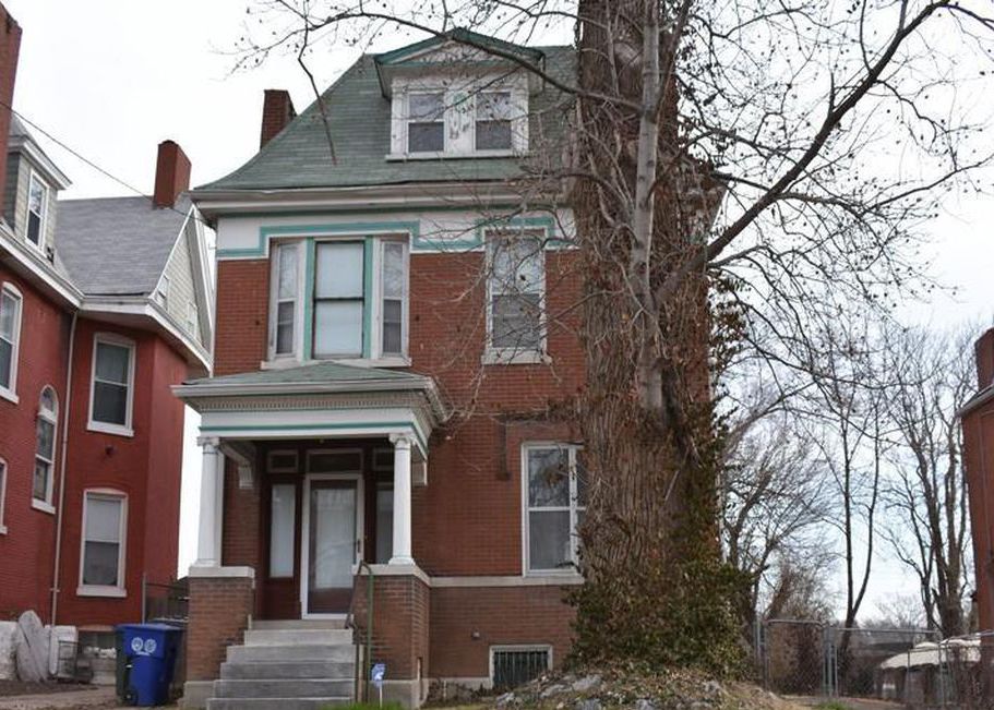 Julian Ave, Saint Louis, MO 63112, Foreclosure 19,900 5BD / 2BH