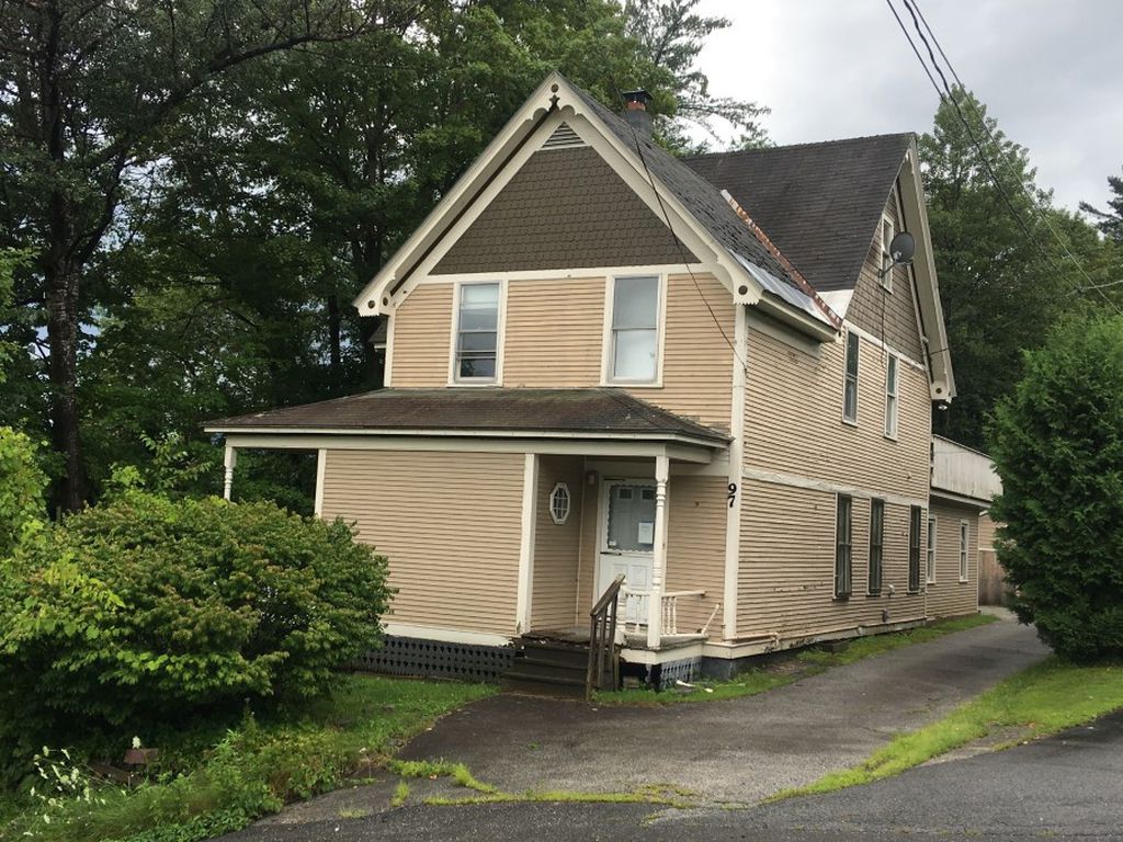 Perrin St, Barre, VT 05641, Foreclosure 74,900 3BD / 2.5BH