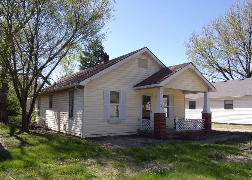 S Chestnut St, Nevada, MO 64772, Foreclosure 19,760 3BD / 1BH