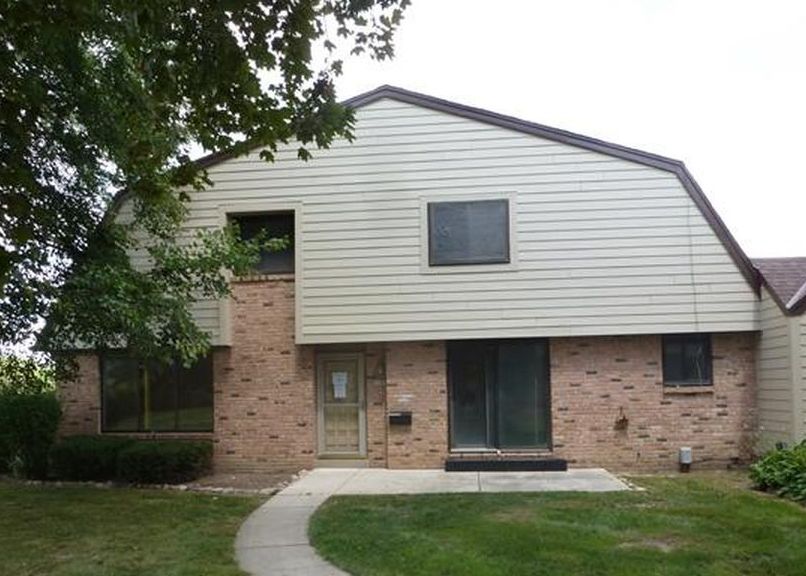 N 73rd St, Milwaukee, WI 53223, Foreclosure 49,000 3BD / 1.5BH