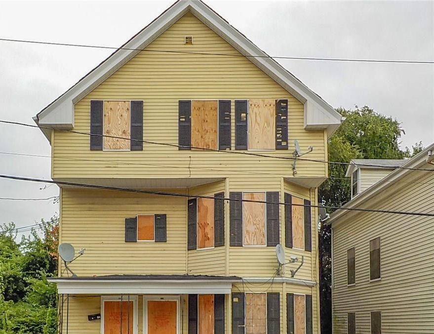 Bowdoin St, Providence, RI 02909, Foreclosure 54,810 8BD / 3BH