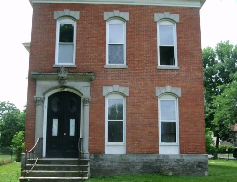 Phelps Ave, Rochester, NY 14608, Foreclosure 50,000 6BD / 2BH