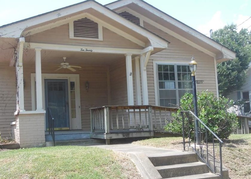National St, Vicksburg, MS 39180, Foreclosure 40,200 4BD / 3BH