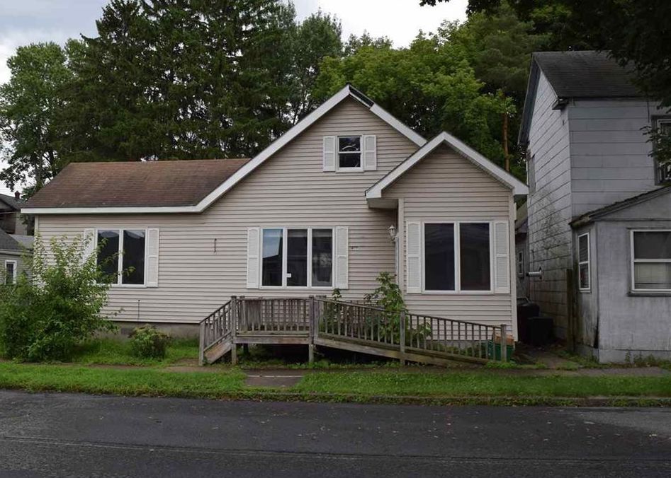 8th Ave, Watervliet, NY 12189, Foreclosure 98,500 2BD / 1BH