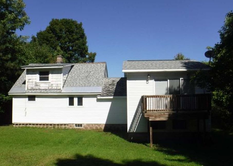 W Center Dr, Hurley, WI 54534, Foreclosure 52,900 4BD / 3BH