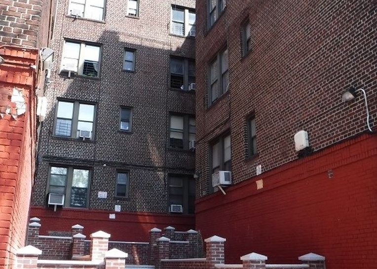 Leggett Ave Apt 3d, Bronx, NY 10455, Foreclosure 60,900 1BD / 1BH