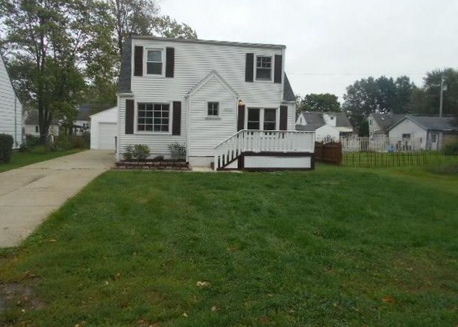 Wallace Dr, Grand Island, NY 14072, Foreclosure 114,900 3BD / 2BH