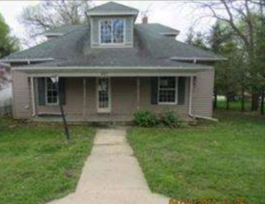 3rd St, Matherville, IL 61263, Foreclosure 27,900 4BD / 1BH