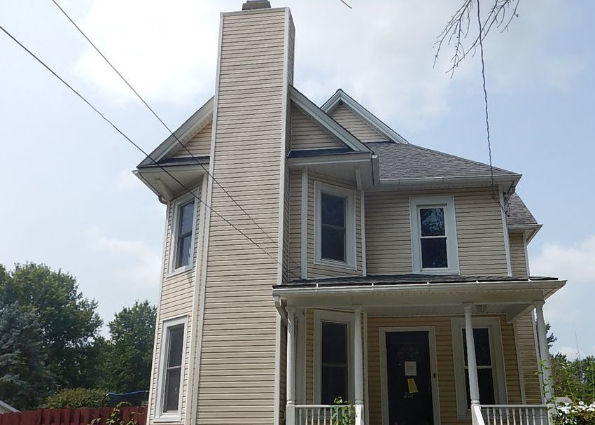 S West St, Cambridge, IL 61238, Foreclosure 66,900 4BD / 2BH