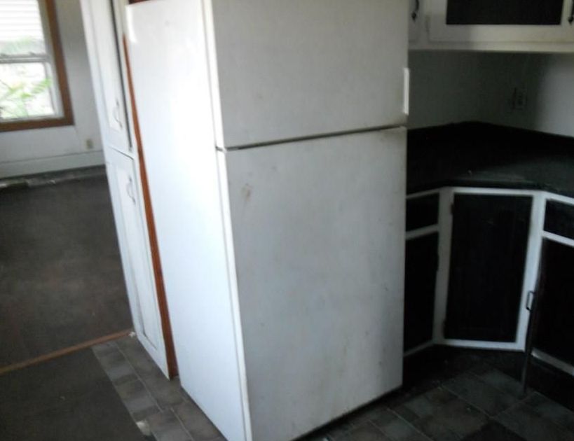 New Haven Ave, Derby, CT 06418, Foreclosure Call 3BD / 1BH