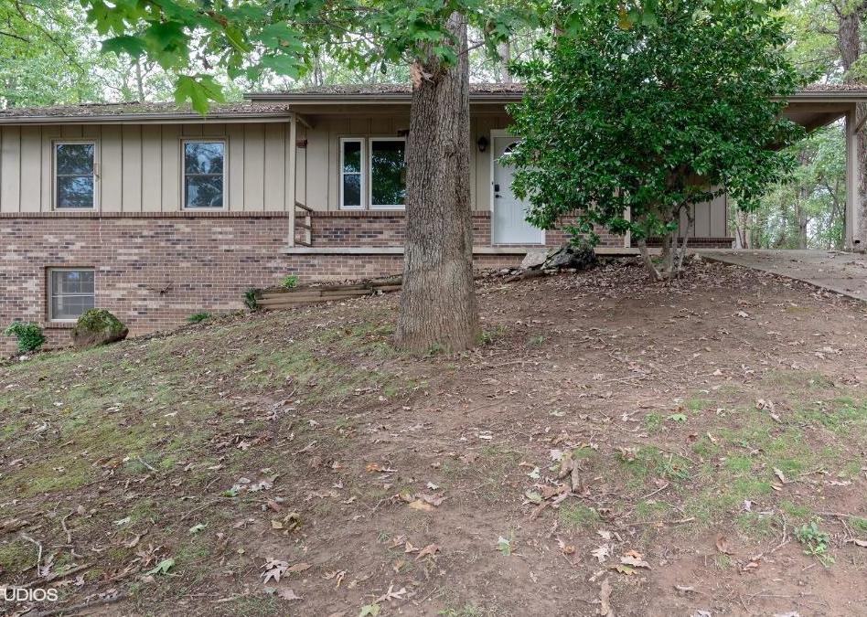 Hilltop Dr, Staunton, VA 24401, Foreclosure 167,700 4BD / 2BH