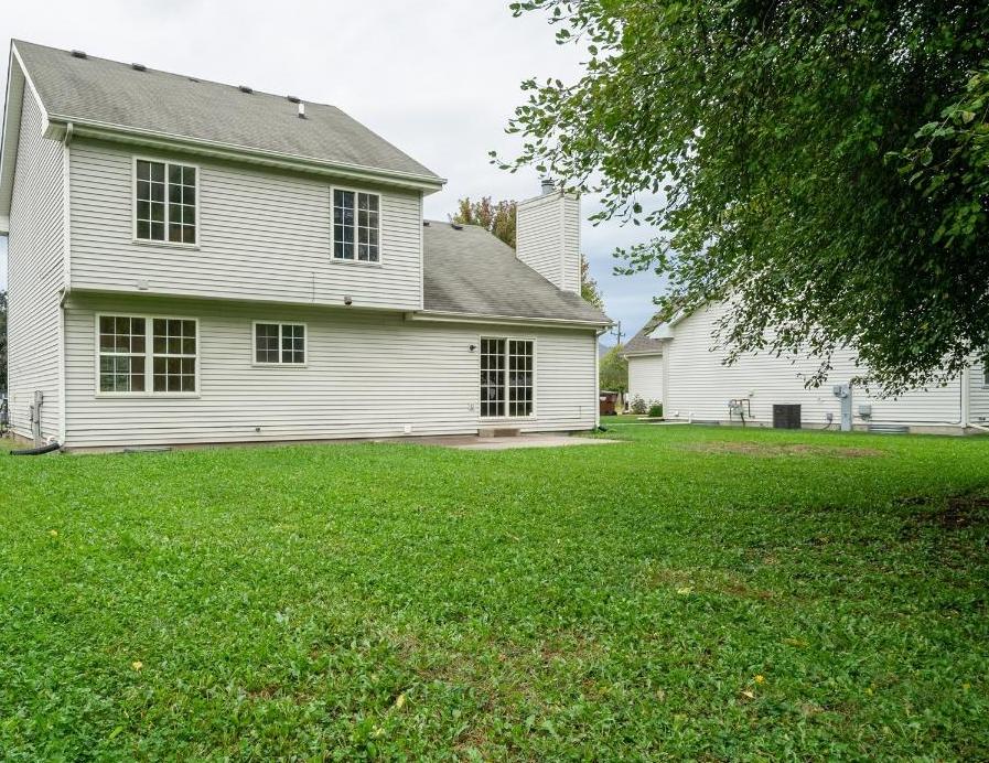 Oakbrook Dr, Belvidere, IL 61008, Foreclosure 122,000 3BD / 3BH