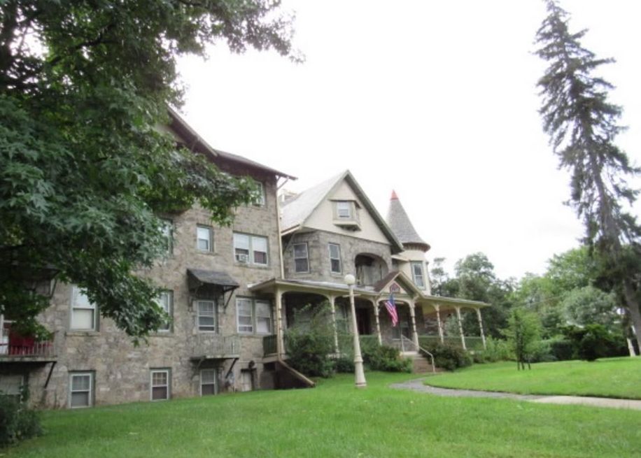 N Lansdowne Ave Apt C2, Lansdowne, PA 19050, Foreclosure 33,000
