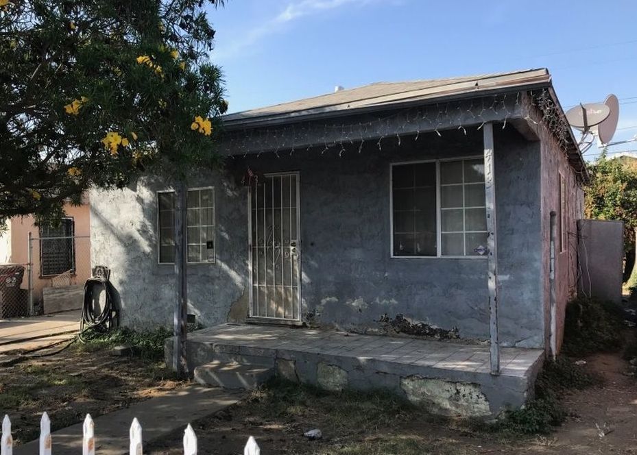 W Cherry St, Compton, CA 90222, Foreclosure 238,000 2BD / 1BH