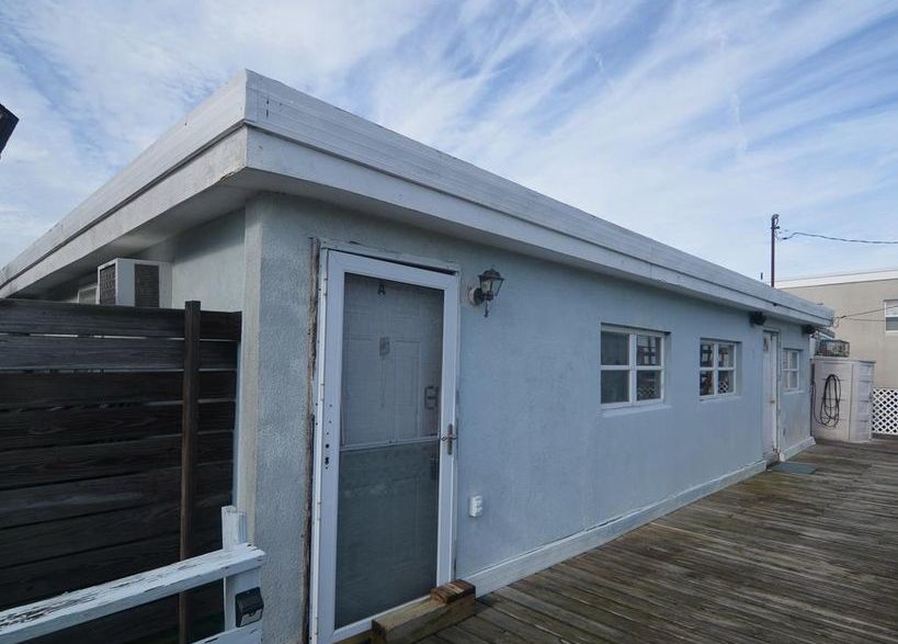 Michigan Ave, Wildwood, NJ 08260, Foreclosure 194,700 4BD / 2BH