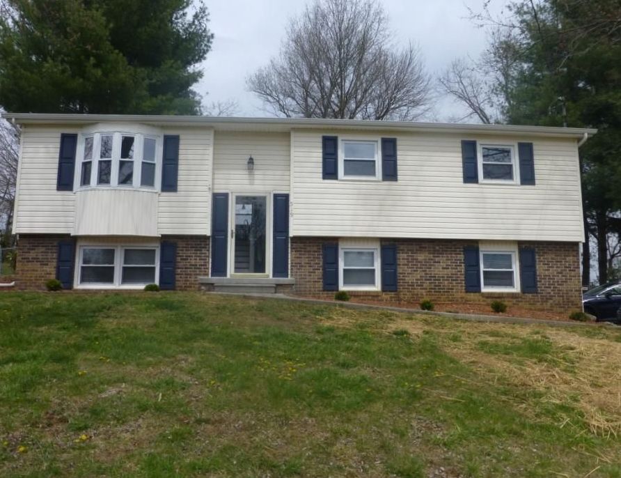 Old Gray Station Rd, Johnson City, TN 37615, Foreclosure 117,450 3BD / 2BH Foreclosure