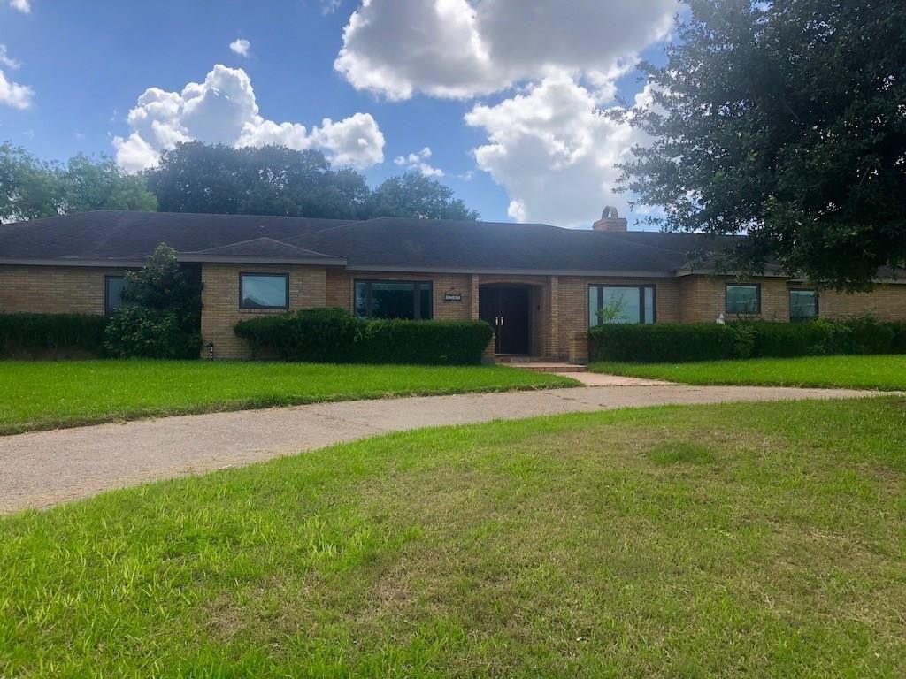 Morningside Dr, Alice, TX 78332, Foreclosure 265,000 5BD / 4BH