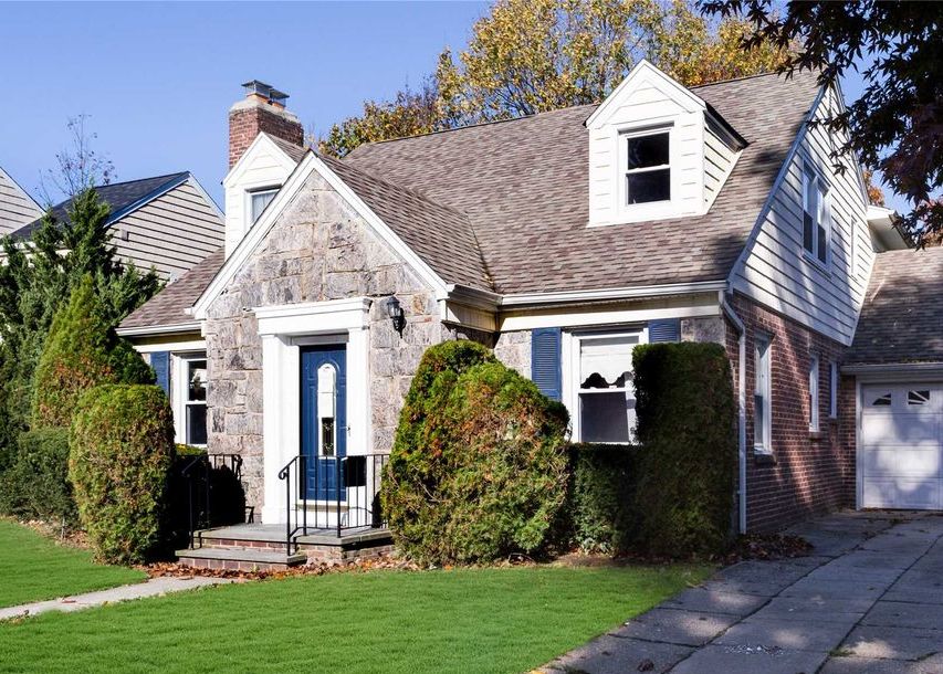 Fonda Rd, Rockville Centre, NY 11570, Foreclosure 579,900 5BD