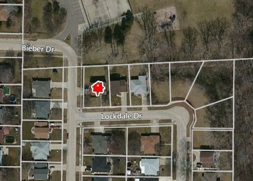 Lockdale Dr, Sterling Heights, MI 48310, Foreclosure 174,900 4BD