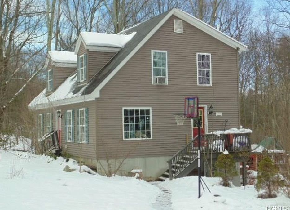 Laurel Hollow Est, Kerhonkson, NY 12446, Foreclosure 139,900 4BD