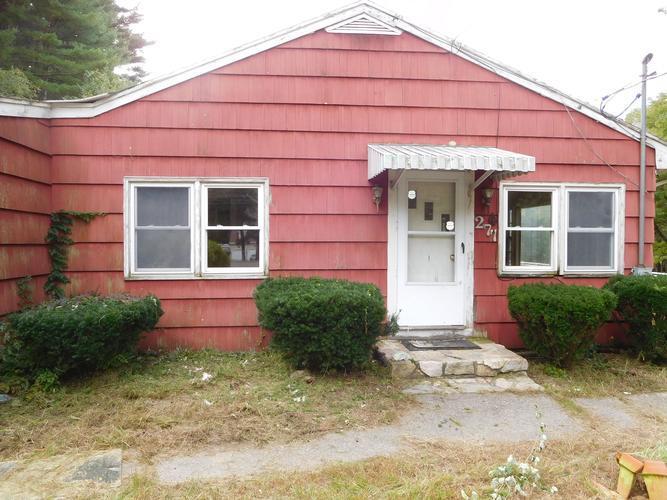 Old Center St, Middleboro, MA 02346, Foreclosure 291,500 2BD / 1BH