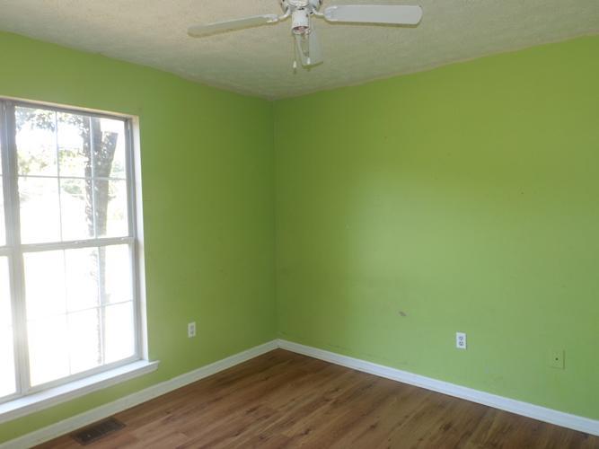 Laurel Hill Dr, Prattville, AL 36066, Foreclosure 149,900 4BD