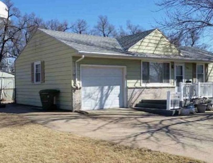 Dover Dr, Salina, KS 67401, Foreclosure 83,500 2BD / 1BH