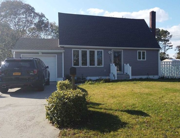 Potter Blvd, Bay Shore, NY 11706, Foreclosure 251,000 4BD / 2BH