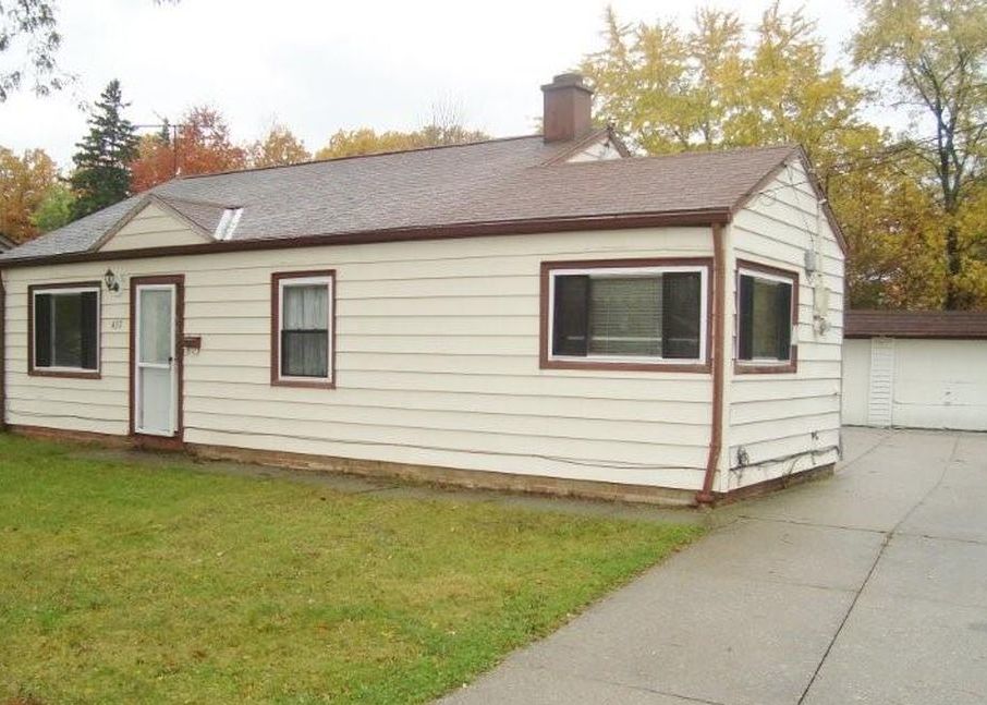 W Glendale St, Bedford, OH 44146, Foreclosure 26,667 2BD / 1BH