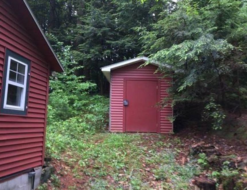 Proper Rd, Gloversville, NY 12078, Foreclosure 44,900 2BD / 1BH Foreclosure Listing 28870681