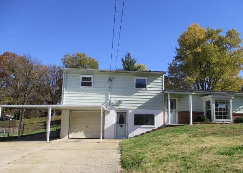 David Dr, Saint Charles, MO 63304, Foreclosure 120,000 4BD / 1.5BH