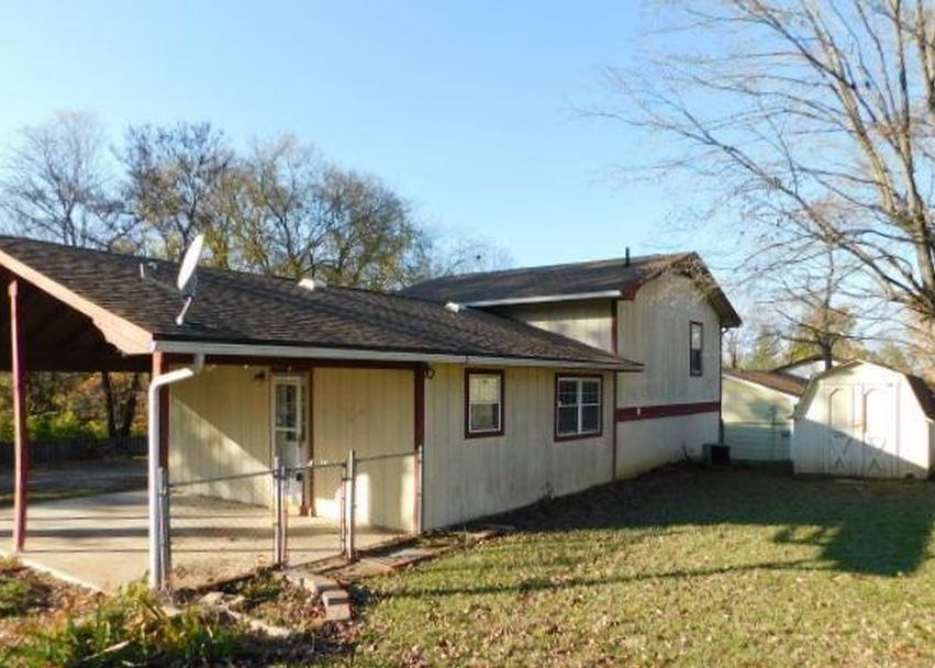 Jane Dr, Park Hills, MO 63601, Foreclosure 67,500 3BD / 2BH