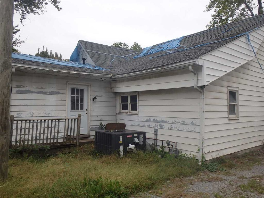 E Lyon St, KY 42437, Foreclosure Call 2BD / 1BH Foreclosure Listing 28895391