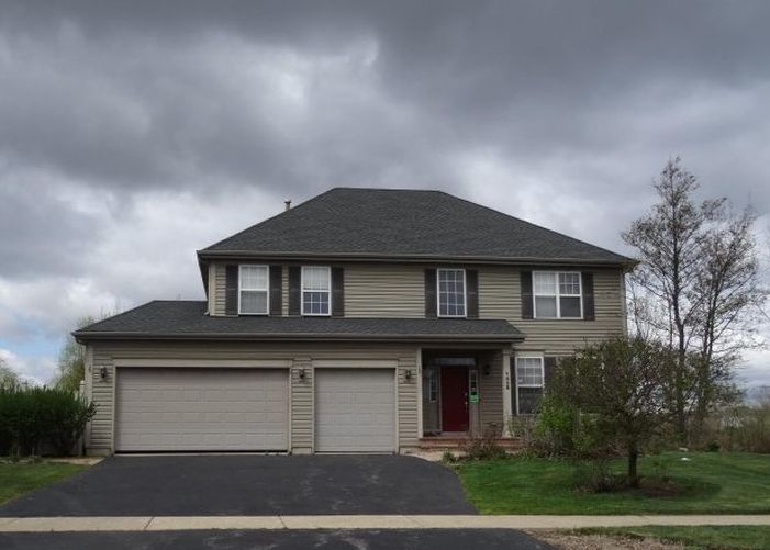 Alexandra Blvd, Crystal Lake, IL 60014, Foreclosure 388,500 6BD
