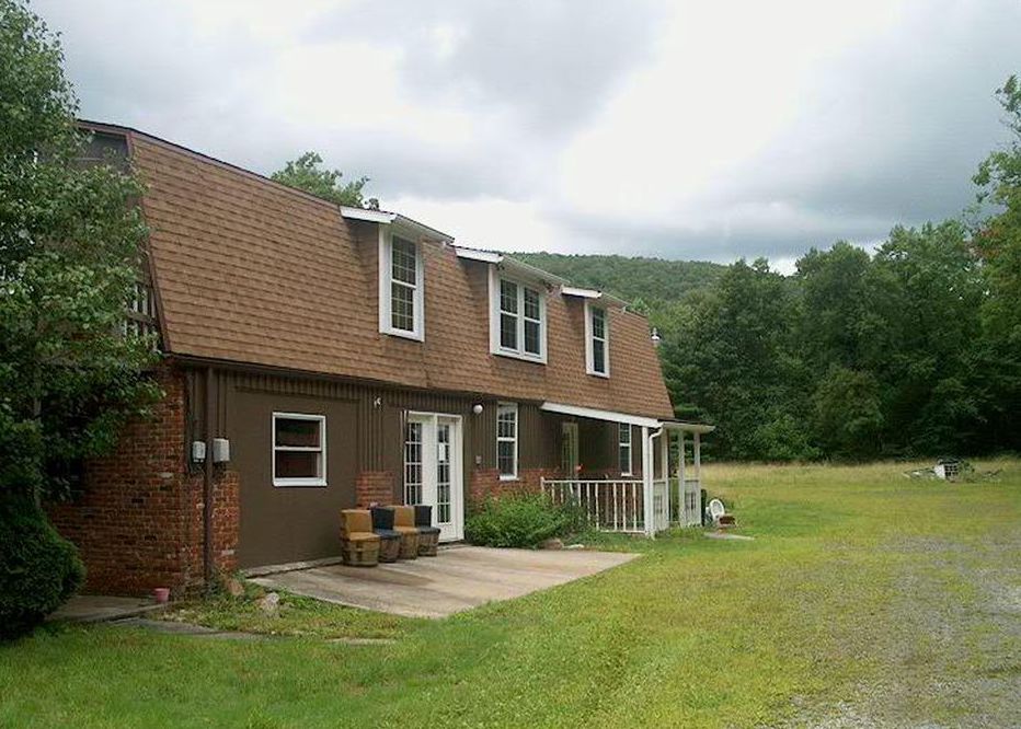 Mountain View Dr, Danielsville, PA 18038, Foreclosure 130,000 3BD / 2BH Foreclosure