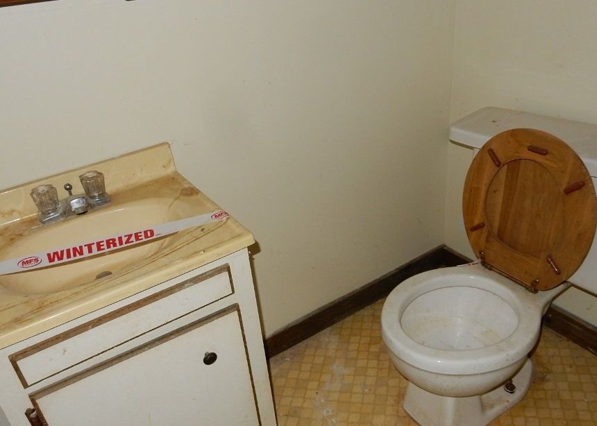 State Road 39, Martinsville, IN 46151, Foreclosure 59,900 3BD