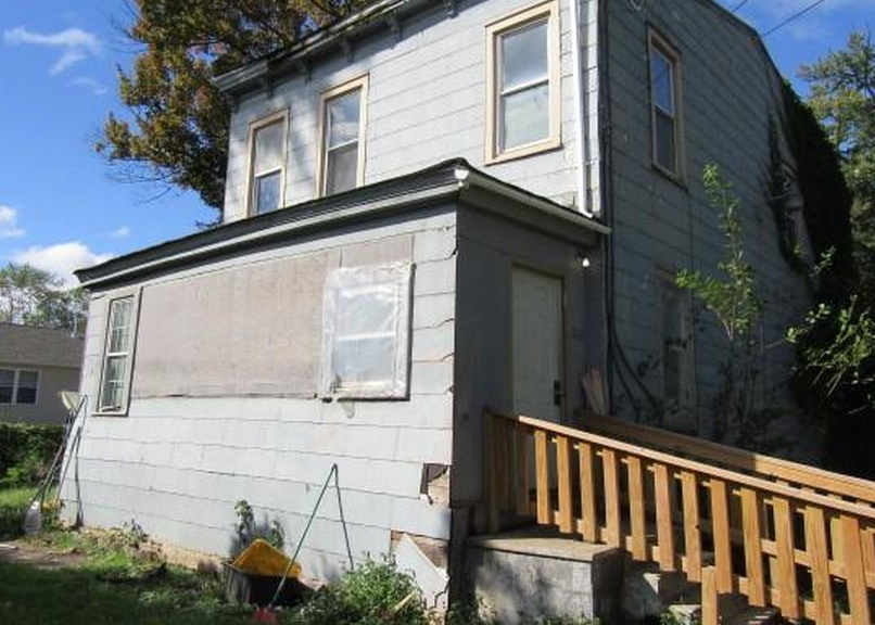 Windsor Hwy, New Windsor, NY 12553, Foreclosure 95,000 3BD / 1BH Foreclosure Listing
