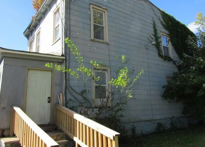 Windsor Hwy, New Windsor, NY 12553, Foreclosure 95,000 3BD / 1BH Foreclosure Listing