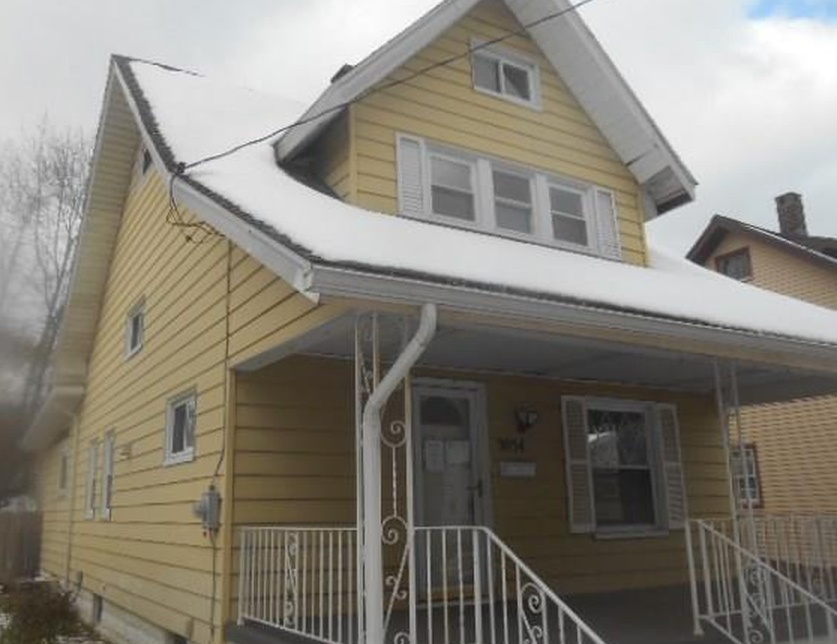 Riverside Dr, Erie, PA 16510, Foreclosure 45,000 4BD / 3BH